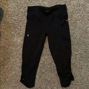 Athleta Girl Capri Leggings